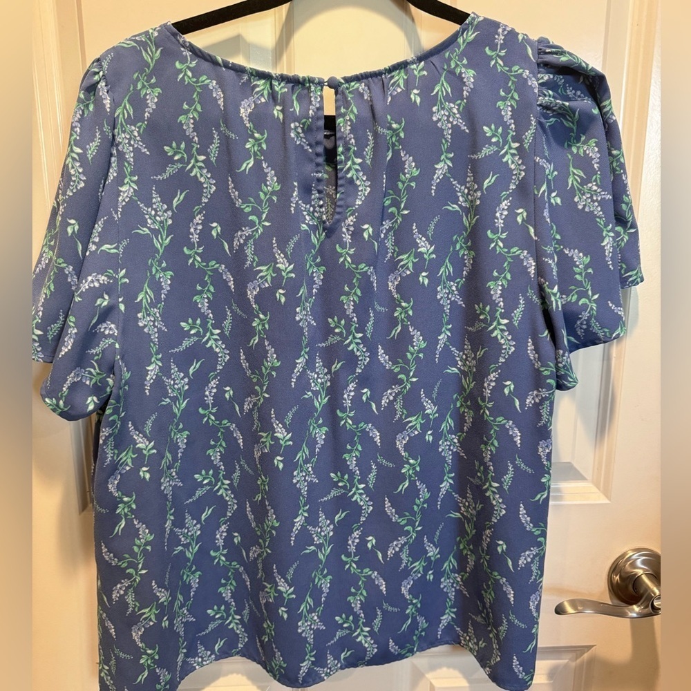 LC Lauren Conrad Blue Floral Blouse - Picture 3 of 4